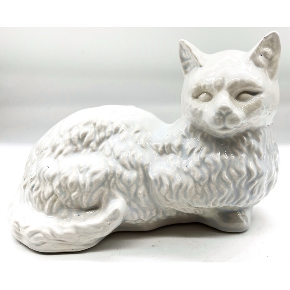 Vintage Large Ceramic Cat  Statue Figurine White Persian Cat MCM 7.5" - Picture 1 of 6